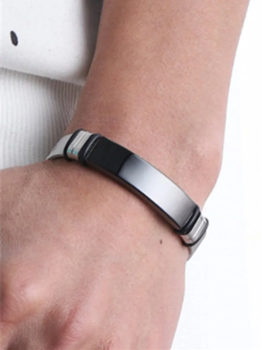 Men’s Two Tone Silicone Bracelet Matte Black Silver Engravable Bar Wrist Band Mi
